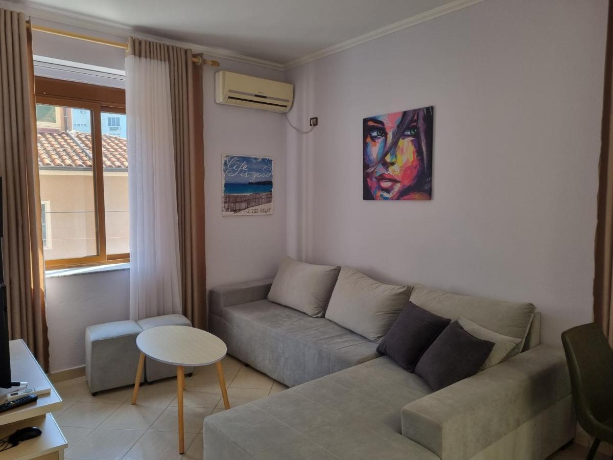 Glamorous Apartment In Tirana Buitenkant foto