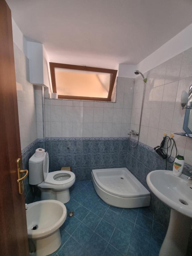 Glamorous Apartment In Tirana Buitenkant foto
