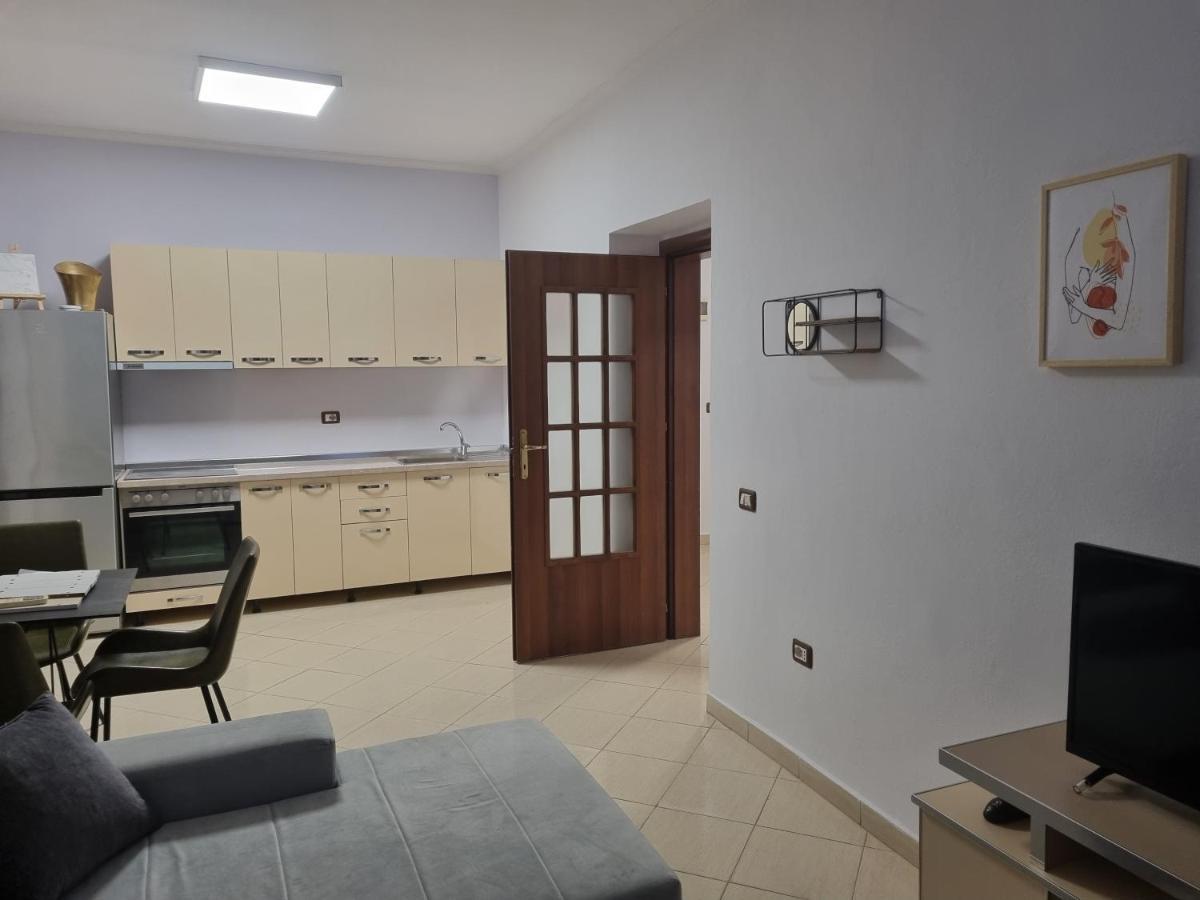 Glamorous Apartment In Tirana Buitenkant foto